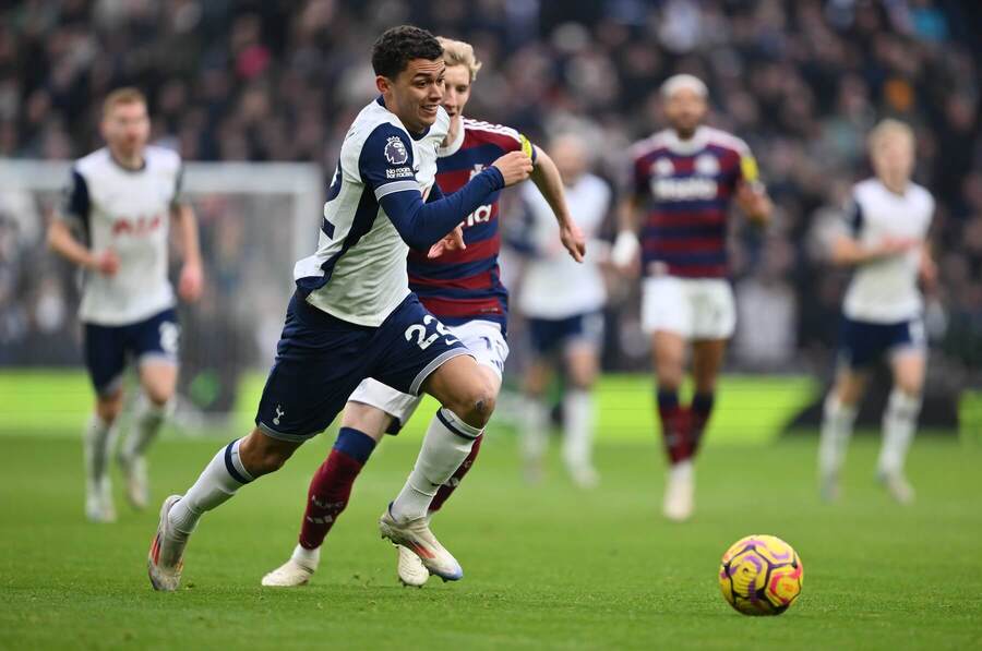 Newcastle vs Tottenham. Newcastle vs Tottenham.