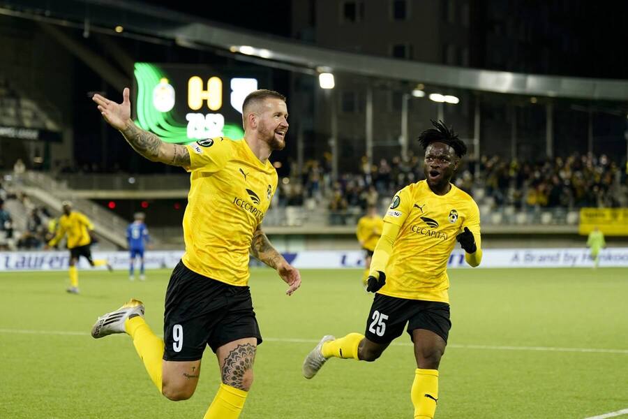 Piotr Parzyszek a Clinton Antwi, KuPS Kuopio