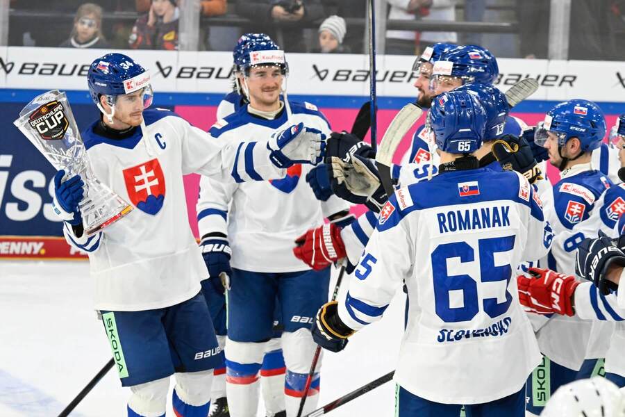 Slovensko po víťazstve na Nemeckom pohári 2024.