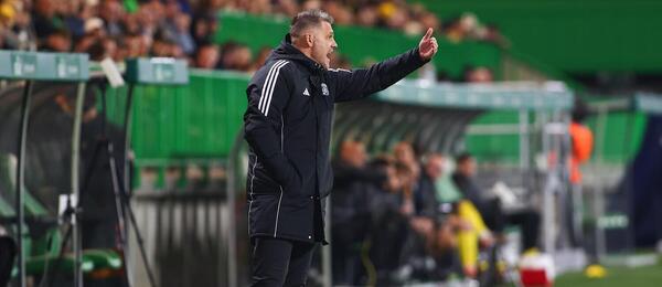 Tréner Prešova Vladimír Cifranič.