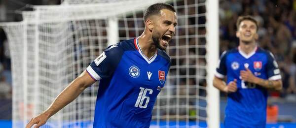 Opora slovenskej futbalovej reprezentácie Dávid Hancko.