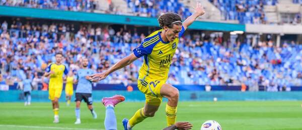 Matej Madleňák preskakuje Cesara Blackmana