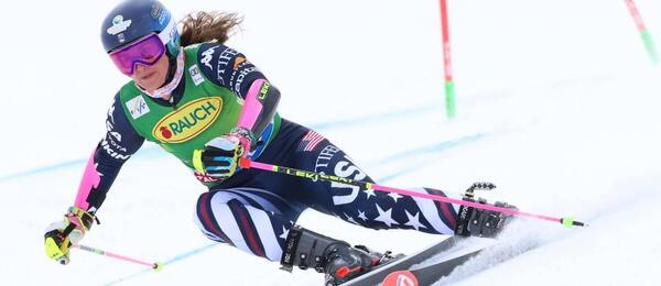 Američanka Paula Moltzan počas obrovského slalomu v Soeldene