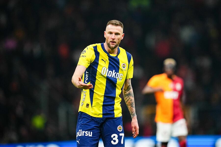 Milan Škriniar (Fenerbahce)