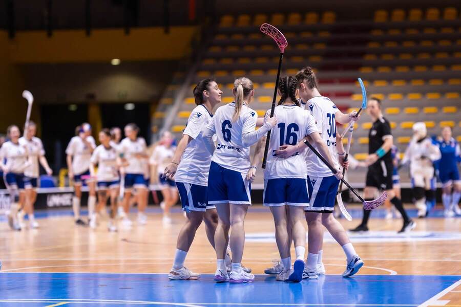 Slovenské florbalistky.