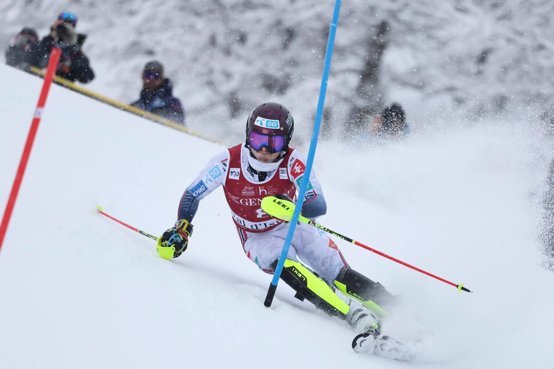 Nór Atle Lie McGrath počas slalomu vo Val-d Isère v sezóne SP 2024/25