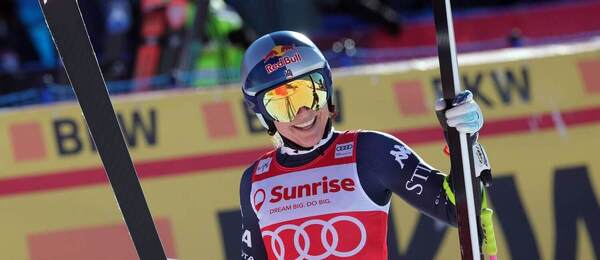 Šťastná Lindsey Vonn v cieli po zjazde v St. Moritzi