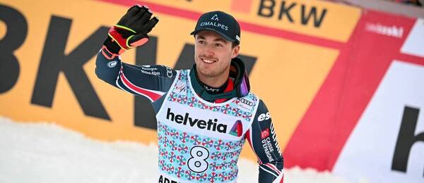 Francúz Paco Rassat je priebežným lídrom slalomu mužov SP.