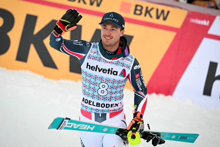 Francúz Paco Rassat je priebežným lídrom slalomu mužov SP.