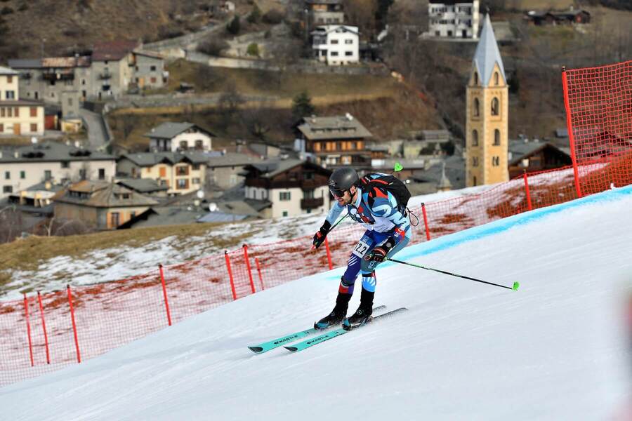 Slovenský skialpinista Jakub Šiarnik počas pretekov Svetového pohára v&nbsp;Bormiu