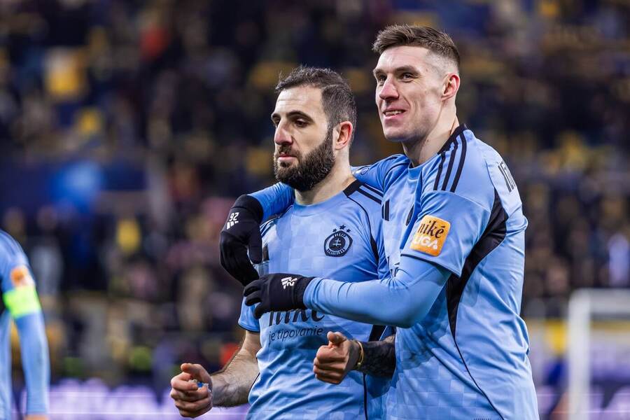 Tigran Barseghyan a&nbsp;Danylo Ignatenko (ŠK Slovan Bratislava)