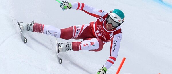 Rakúšan Vincent Kriechmayr počas zjazdu v Courchevel v roku 2022