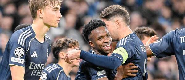 Valverde so spoluhráčmi.