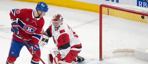 Útočník Juraj Slafkovský prekonal Andersena.