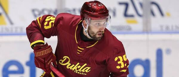 útočník za HK Dukla Trenčín – Hudec Denis