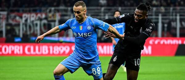 Stanislav Lobotka (SSC Neapol) vs. Rafael Leao (AC Miláno) 