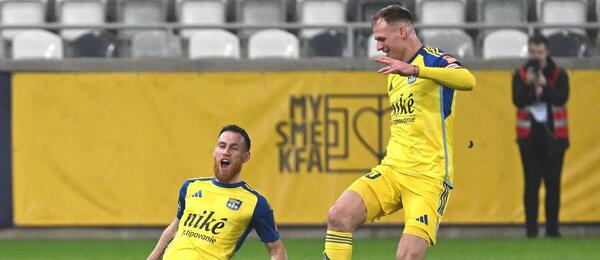 Na fotografii futbalisti FC Košice: zľava Dávid Gallovič a Ján Krivák.