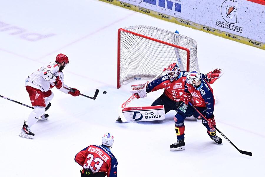 4. finále Třinec vs. Pardubice online