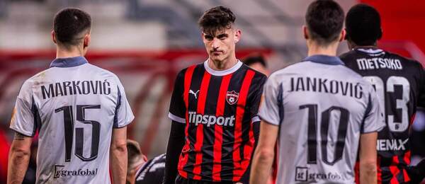 Futbalista Trnavy Marin Laušić v strede.