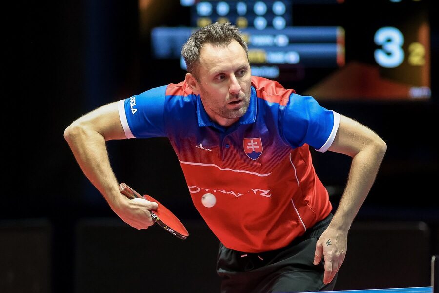 Ľubomír Pištej, dlhoročná slovenská stolnotenisová jednotka