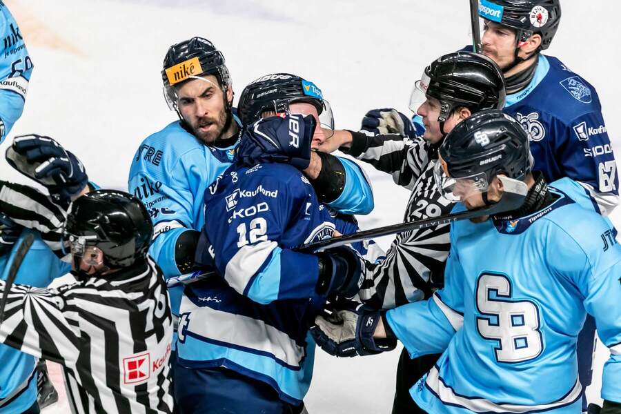 Šarvátka medzi hráčmi Nitry a&nbsp;Slovana.