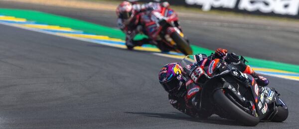 Jorge Martín počas šprintu v Le Mans.