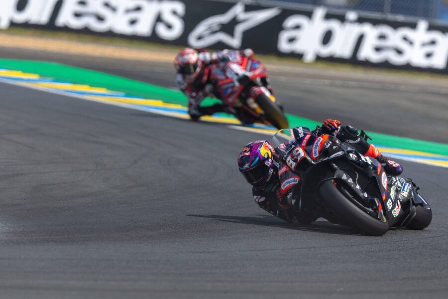 Jorge Martín počas šprintu v&nbsp;Le Mans.