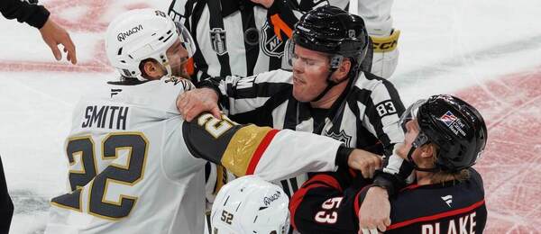 Konflikt medzi Smithom a Blakeom vo finále Stanley Cupu NHL.