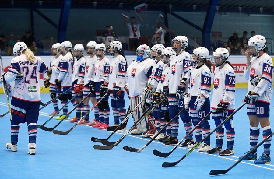 Reprezentantky Slovenska v&nbsp;hokejbale