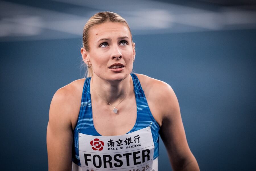 Viktória Forster