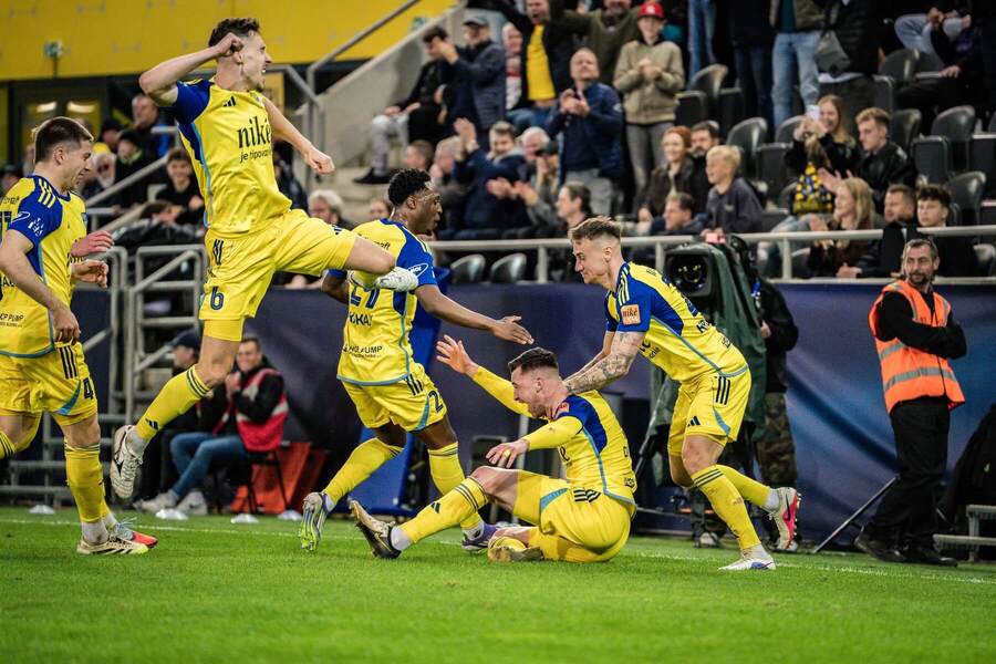 Radosť futbalistov Košíc v&nbsp;pohári s&nbsp;Prešovom.