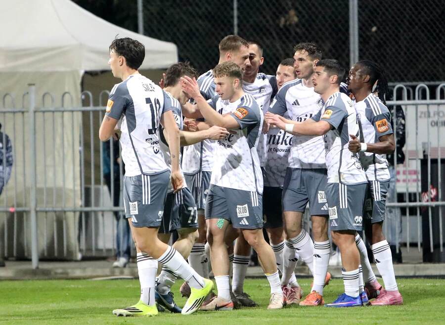 Futbalisti FK Železiarne Podbrezová.