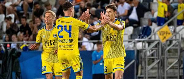 Futbalisti FC Košice v zápase so Slovanom (1:2).