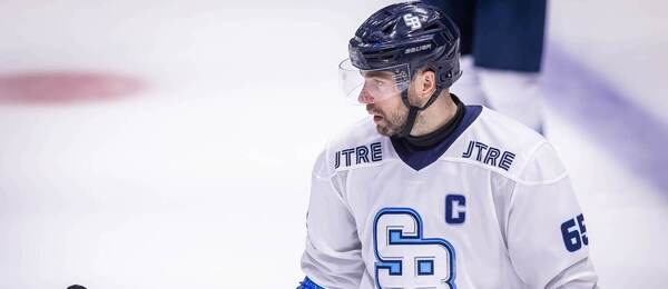 Tomáš Marcinko je kapitánom HC Slovan Bratislava aj v sezóne 2026/27.