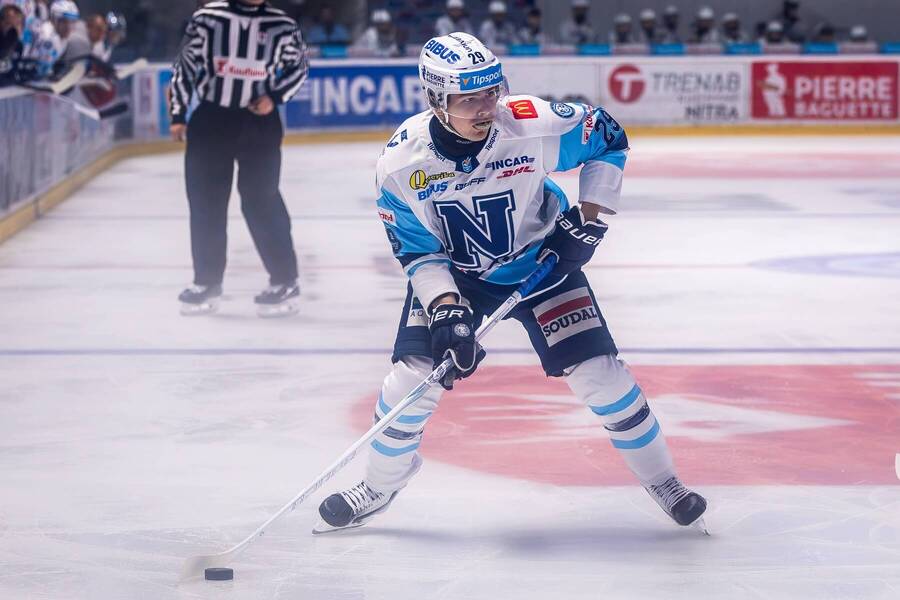 Tomáš Chrenko ml. v&nbsp;drese HK Nitra