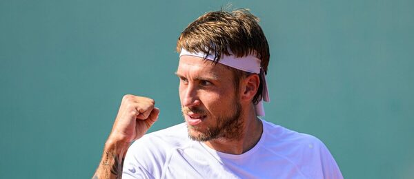 Alex Molčan podal v zápase proti Stefanosovi Sakellaridisovi presvedčivý výkon