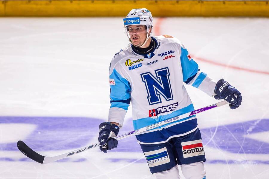 Matej Paulovič v&nbsp;drese HK Nitra.