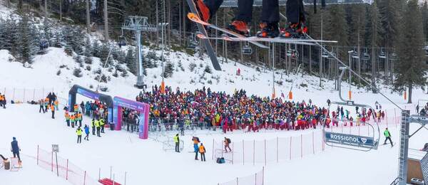 Atmosféra na SP v alpskom lyžovaní v Jasnej v roku 2024 pred štartom prvého kola obrovského slalomu žien